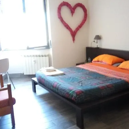Vely'S Rooms Novara Exterior foto